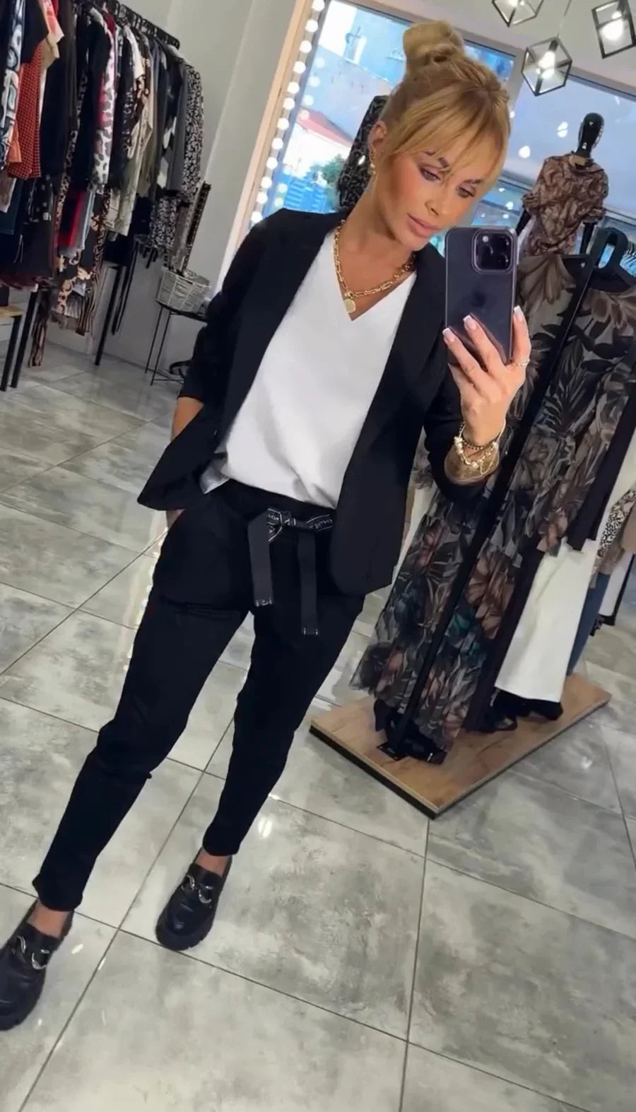 Ariane | Elegantes Blazer- und Hosen-Set