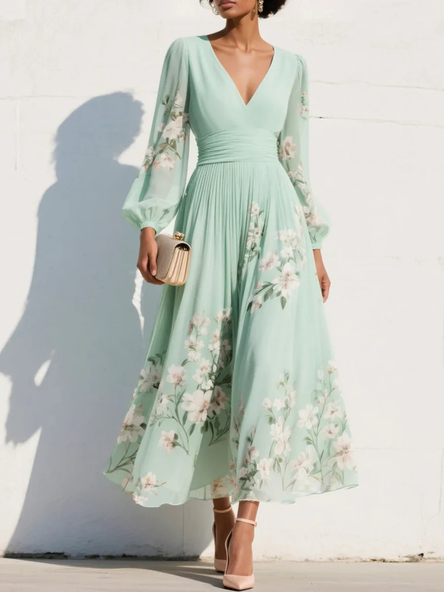 Mintgrünes, plissiertes Chiffon-Maxikleid mit Blumenmuster