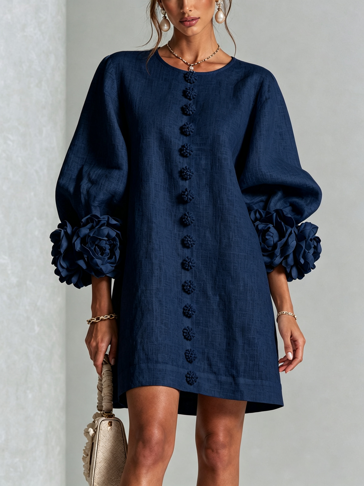 Marina | Mini-Kleid aus Leinenmix mit Rosenmanschetten, Marineblau