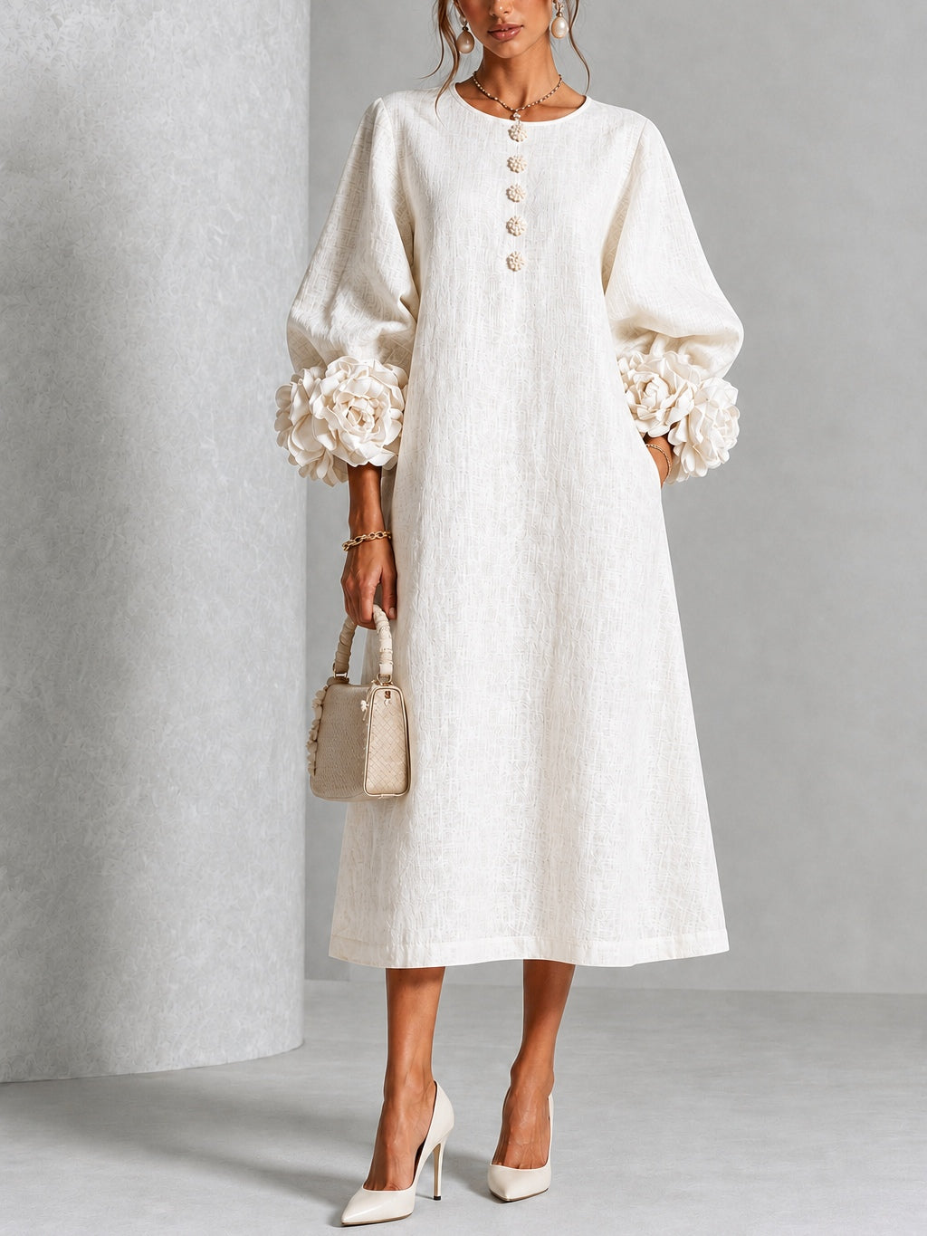 Ludovica | Midi-Kleid aus Leinenmix mit Rosenmanschetten, Weiß