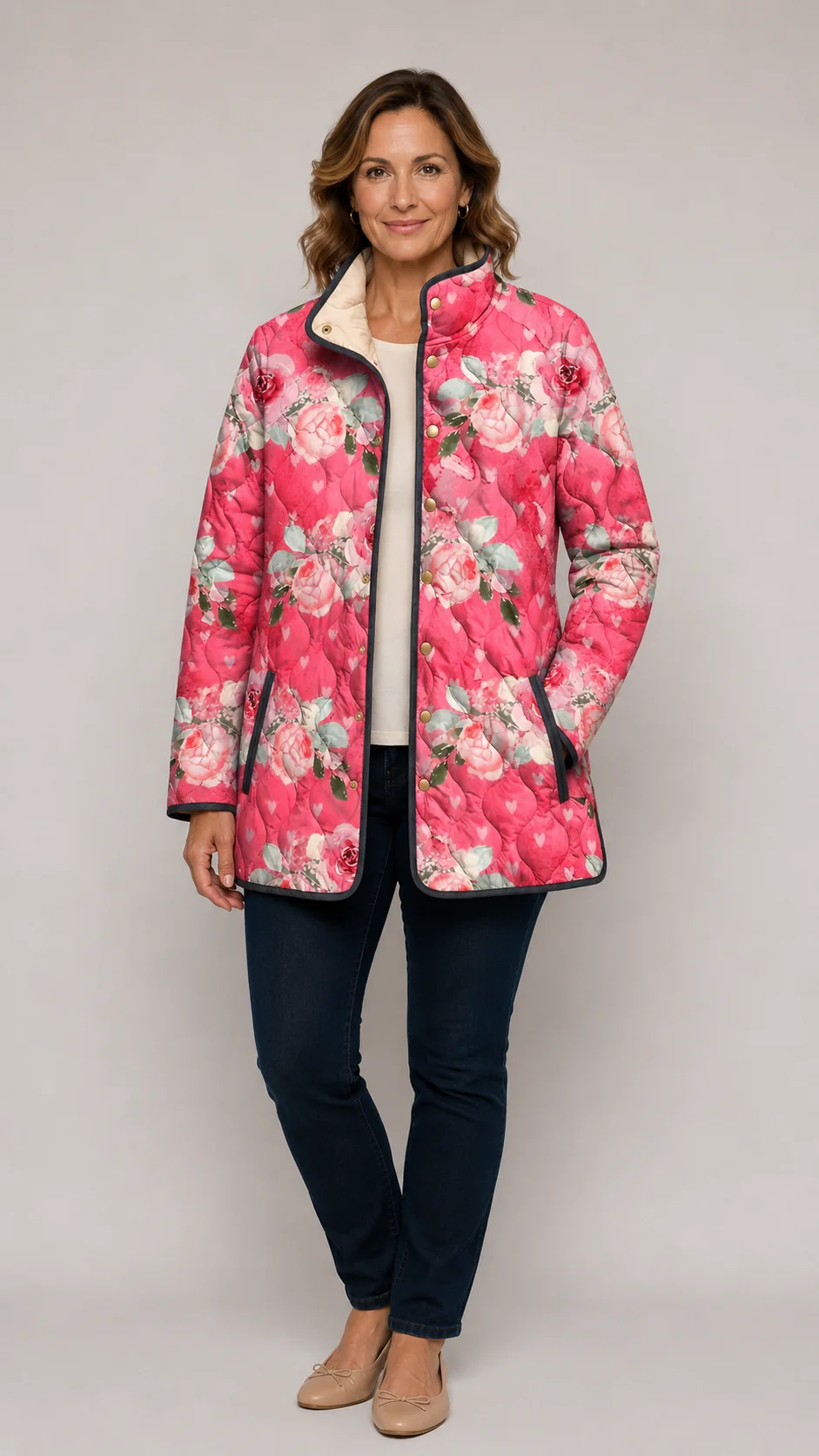 Andrina | Charmante rosa Steppjacke mit Blumendruck