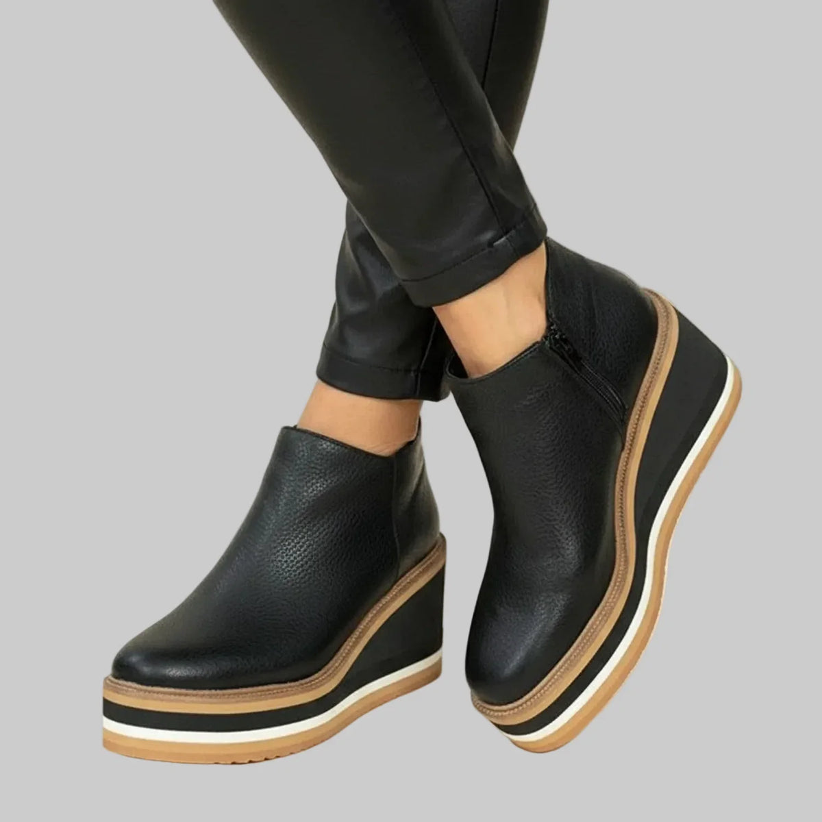 Merle | Bequeme Keil-Stiefeletten mit Reißverschluss